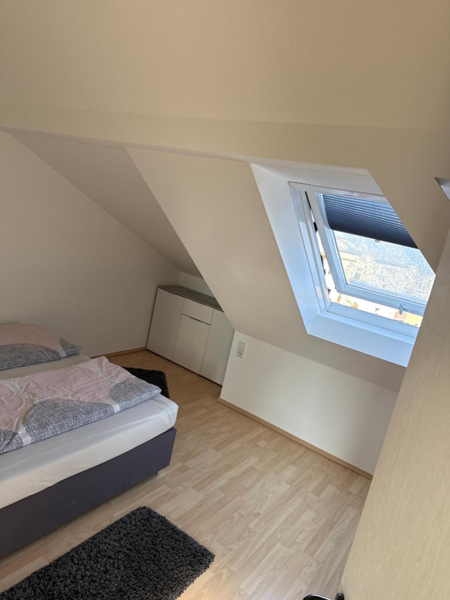 Kuschelige Dachgeschosswohnung Am Clarapark Apartment *