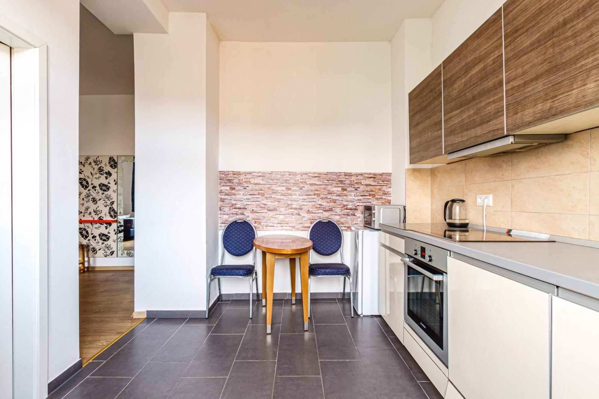 Appartement Enjoy Your With Dkn - Mon-sun - Late Night Check-in - Multilanguage - Near Railway Station - Witamy Serdecznie