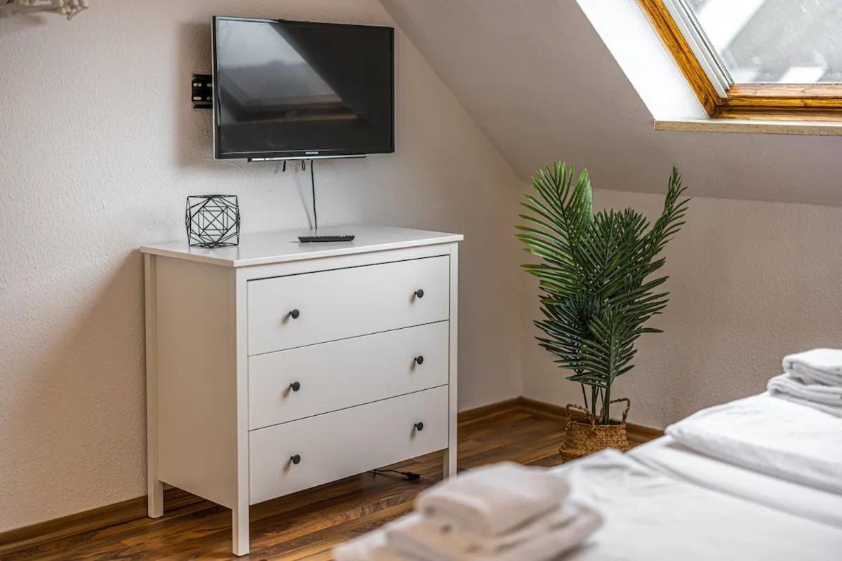 Grosszuegige Helle 3 Zimmer-wohnung Zentrumsnah Apartment Leipzig