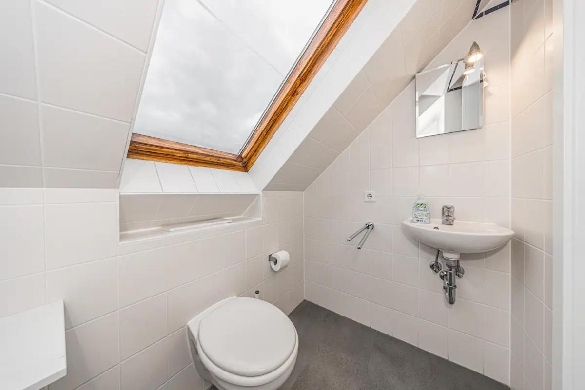 Apartment Grosszuegige Helle 3 Zimmer-wohnung Zentrumsnah