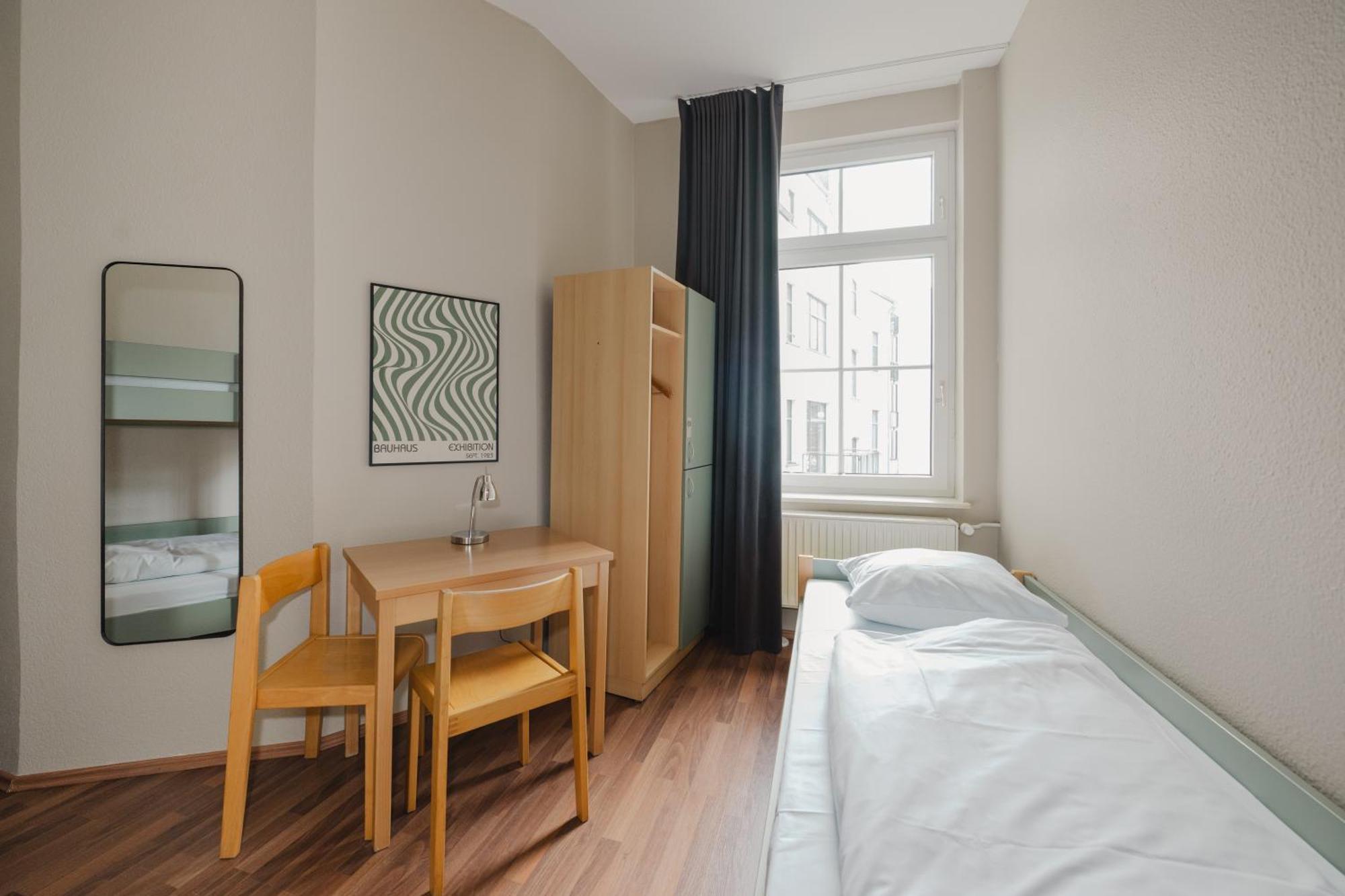 Sleepy Lion Hostel, Youth Hotel&apartments *