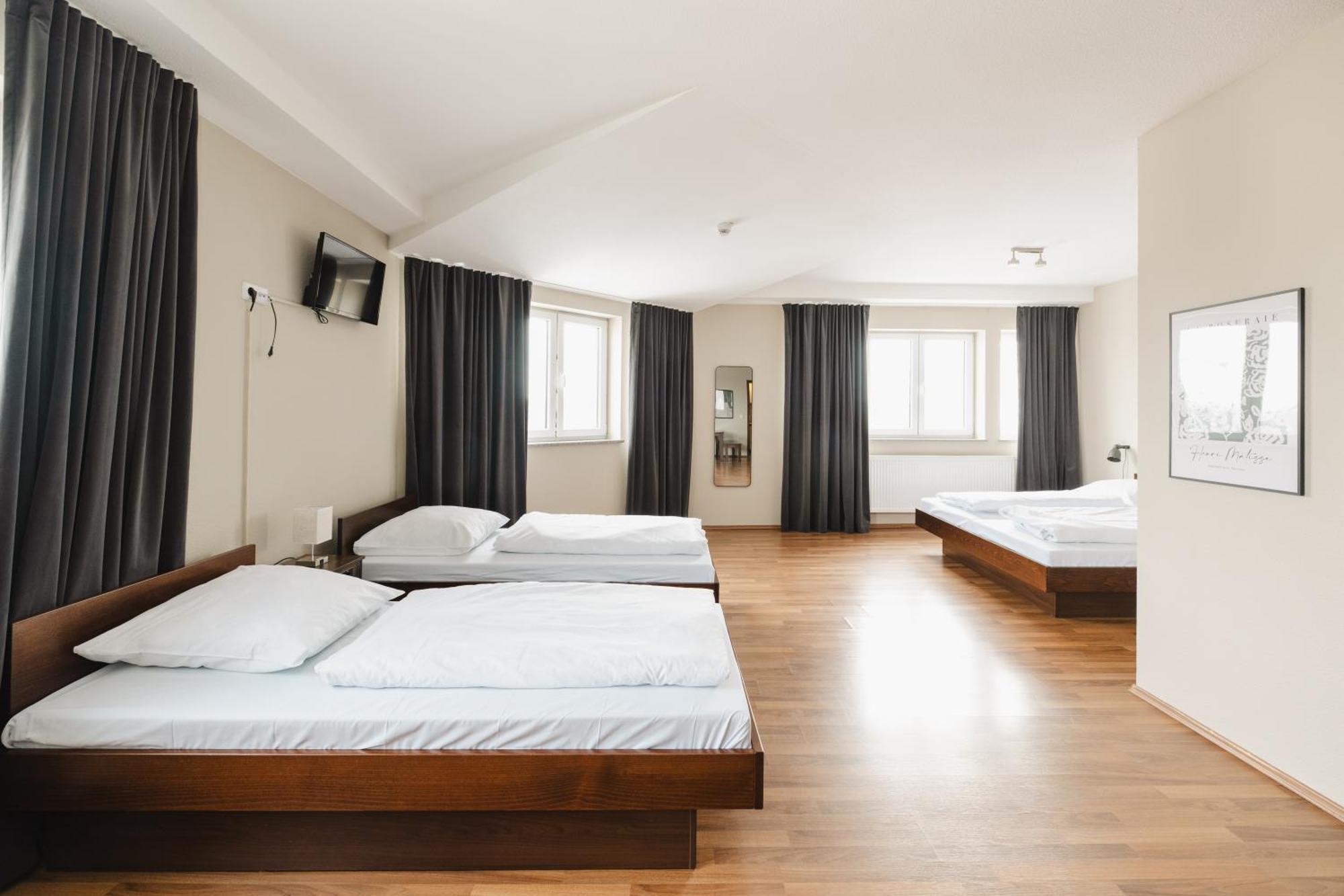 Sleepy Lion Hostel, Youth Hotel&apartments Hostel