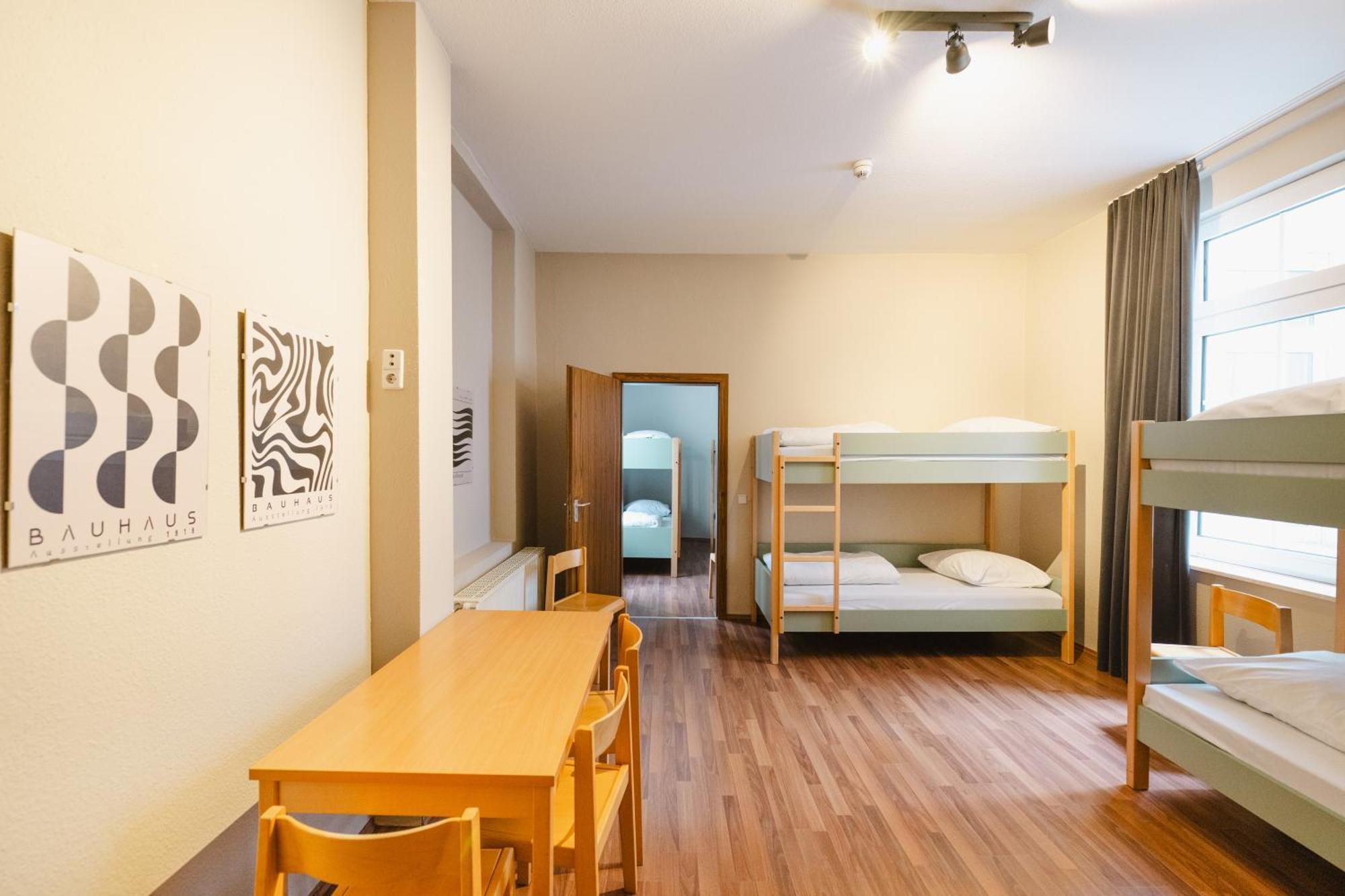 Sleepy Lion Hostel, Youth Hotel&apartments *