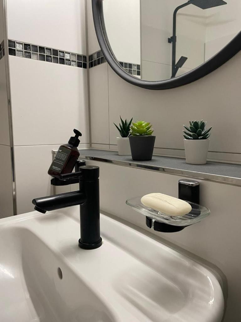 Appartement Zentrumsnahe Mit Sonnenterrasse *