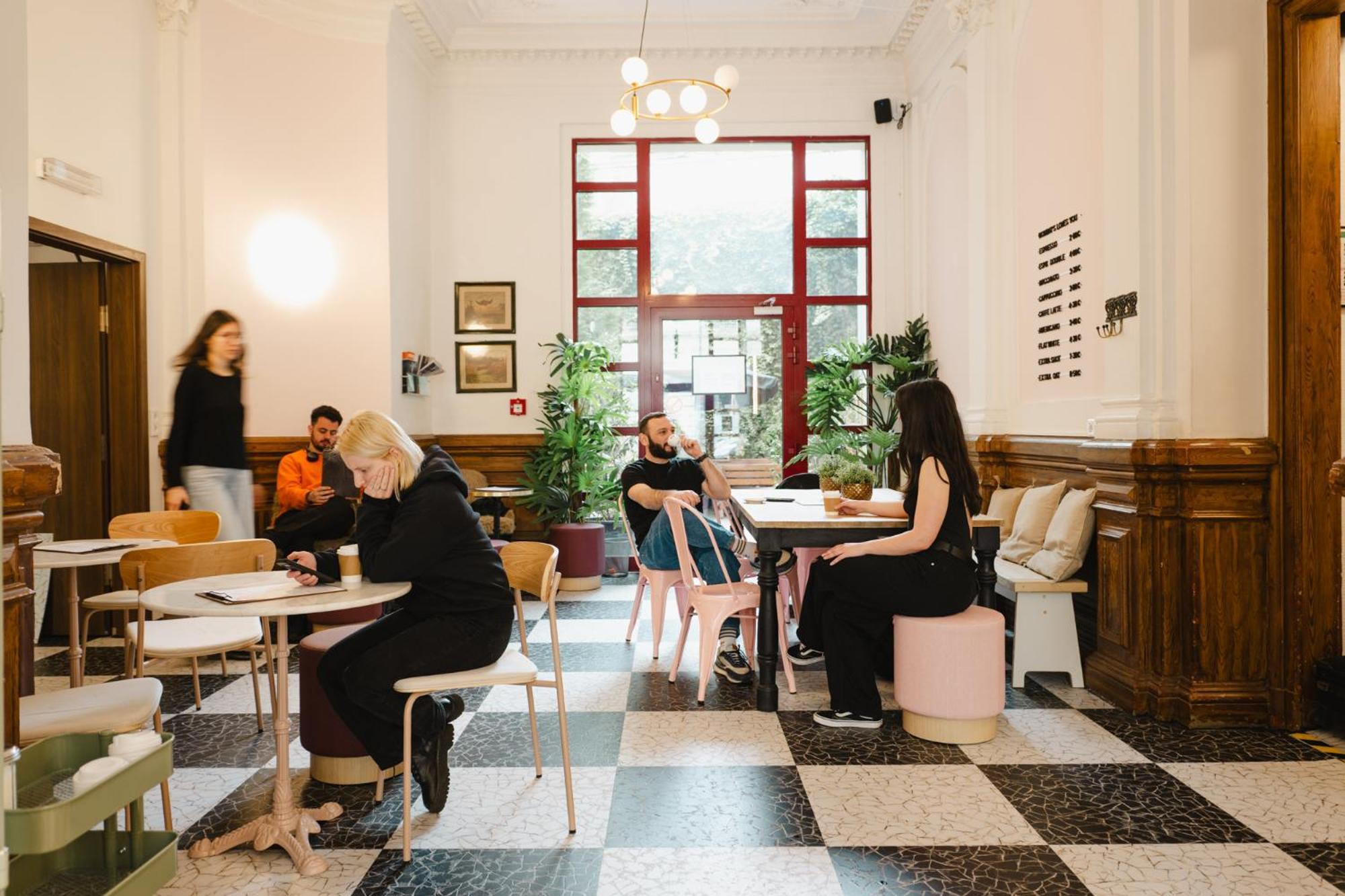 Sleepy Lion Hostel, Youth Hotel&apartments