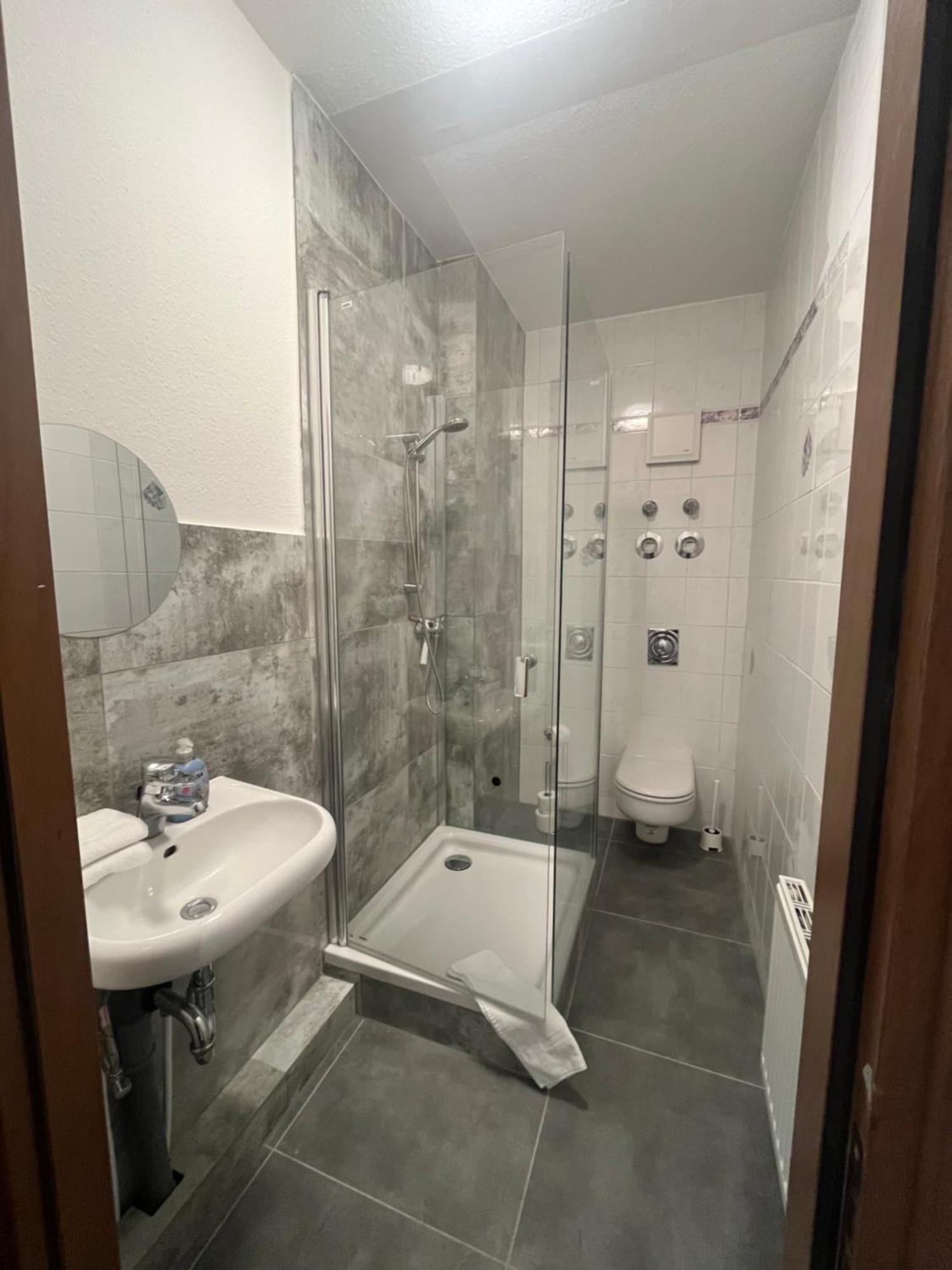Monteurzimmerking Leipzig-paunsdorf Appartement *
