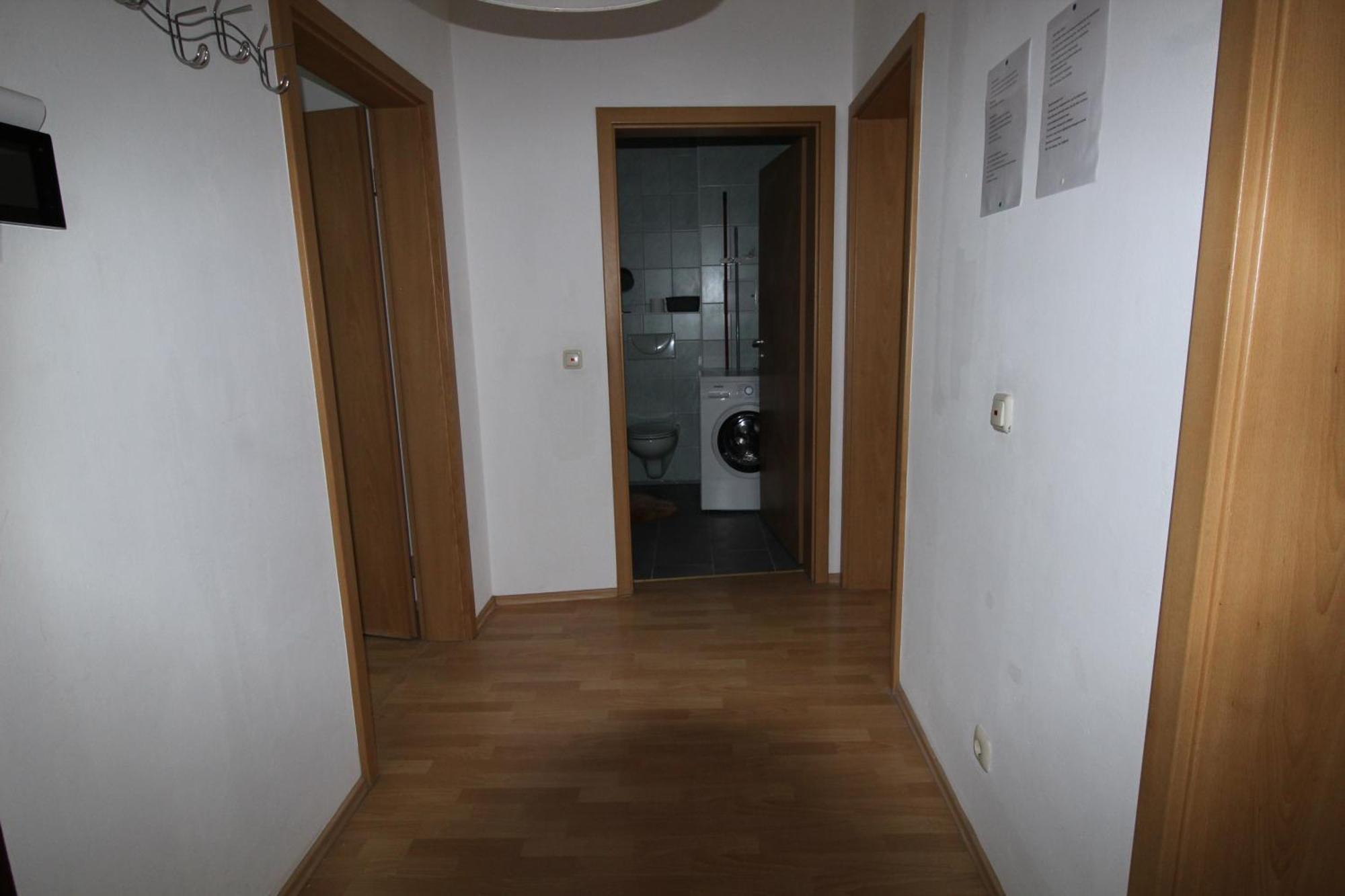 Zuhause Gemuetliche 2-zimmerwohnung 65 M2 Mit Grosser Kueche 4 Betten De, Pl, En Apartment