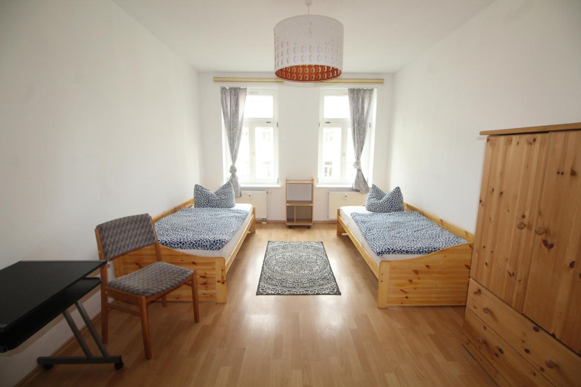 Zuhause Gemuetliche 2-zimmerwohnung 65 M2 Mit Grosser Kueche 4 Betten De, Pl, En Apartment Leipzig