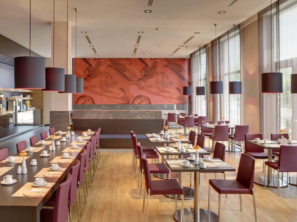 Hotel Intercityhotel 4*