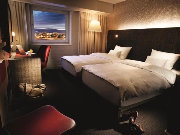 Pentahotel Hotel