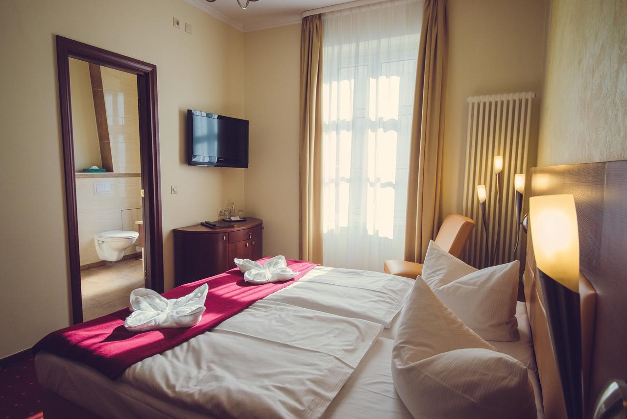 Arena Hotel 4*
