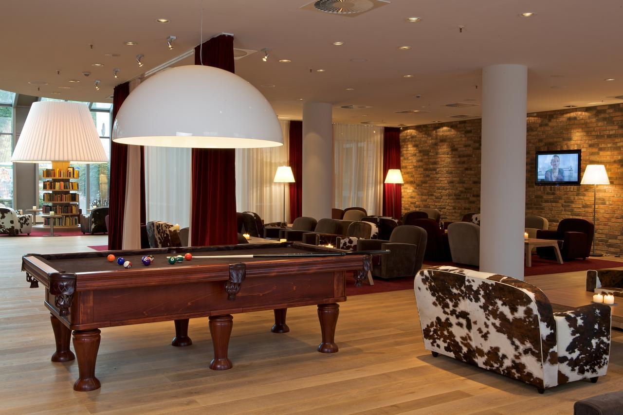 Pentahotel Hotel