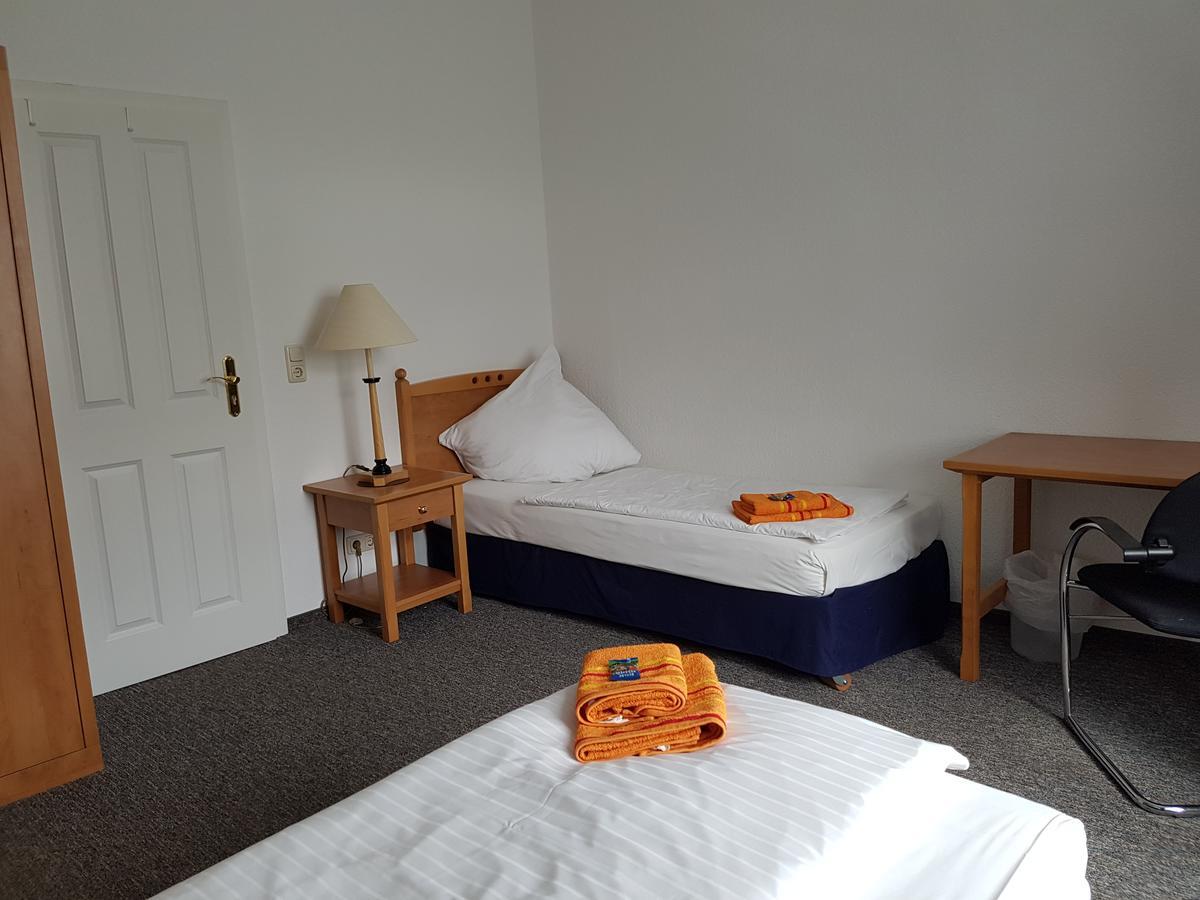 Wohnen Auf Zeit Nahe Leipziger Messe Hostel