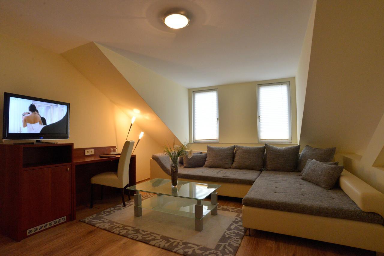 Via Mitte Hotel 3*