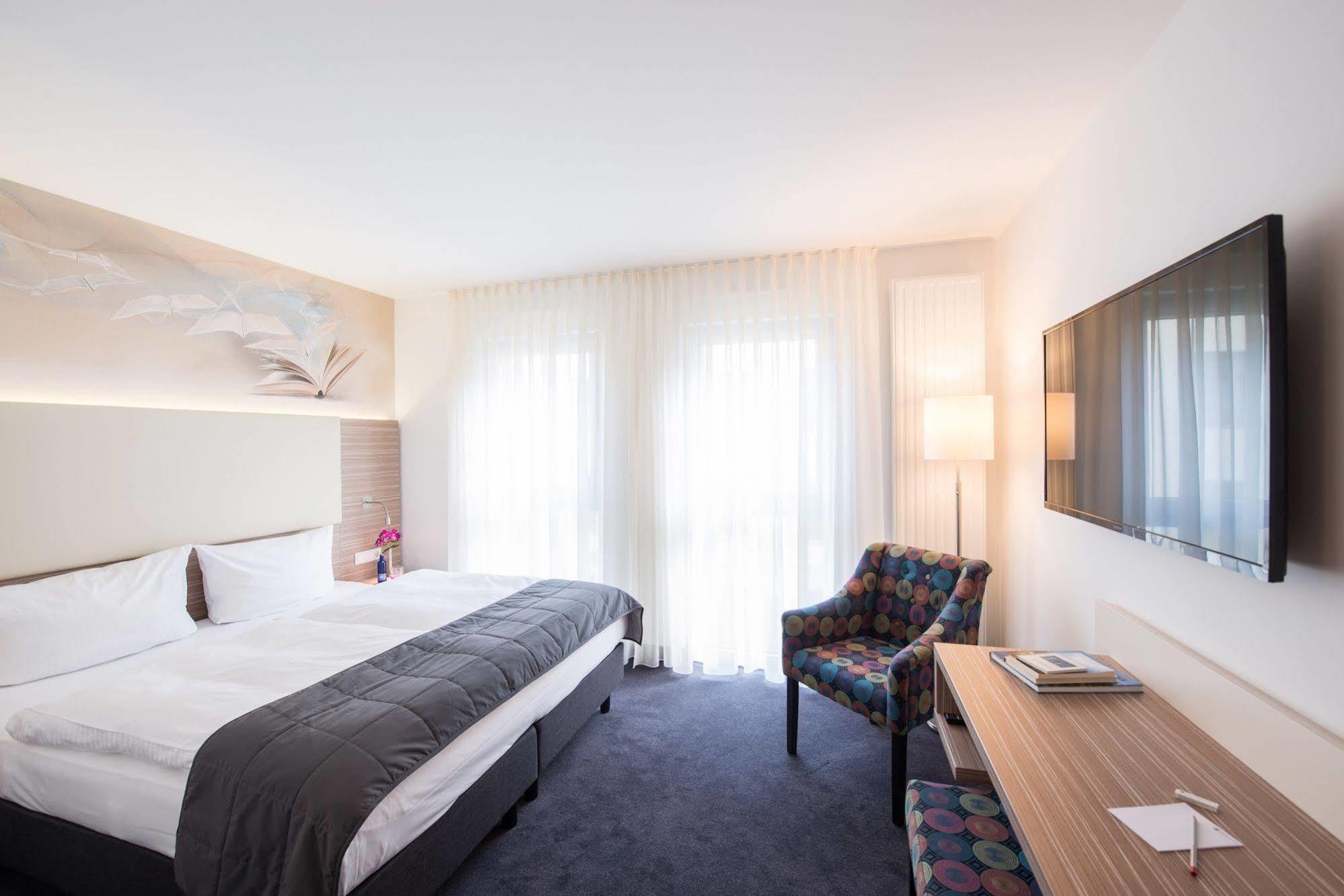 Book Hotel
