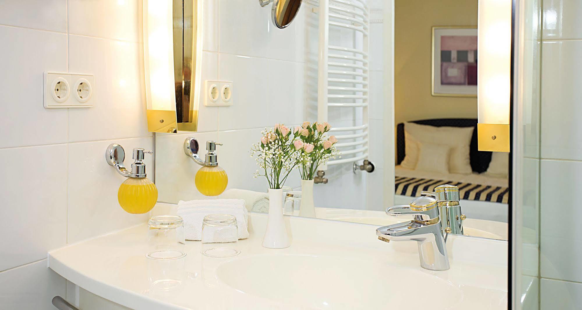 Victor's Residenz-hotel Hotel 4*