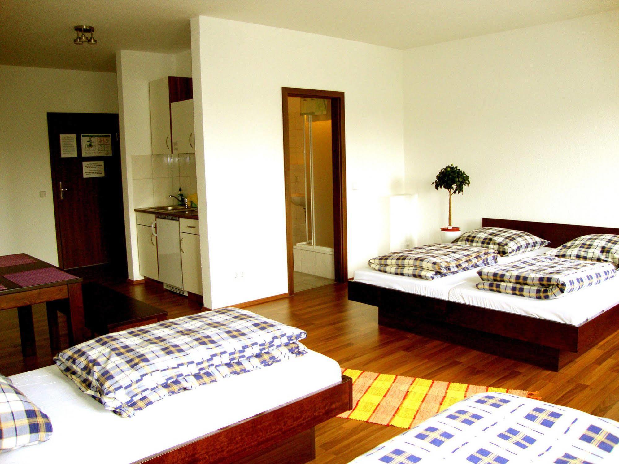 Hostel Sleepy Lion Hostel, Youth Hotel&apartments *