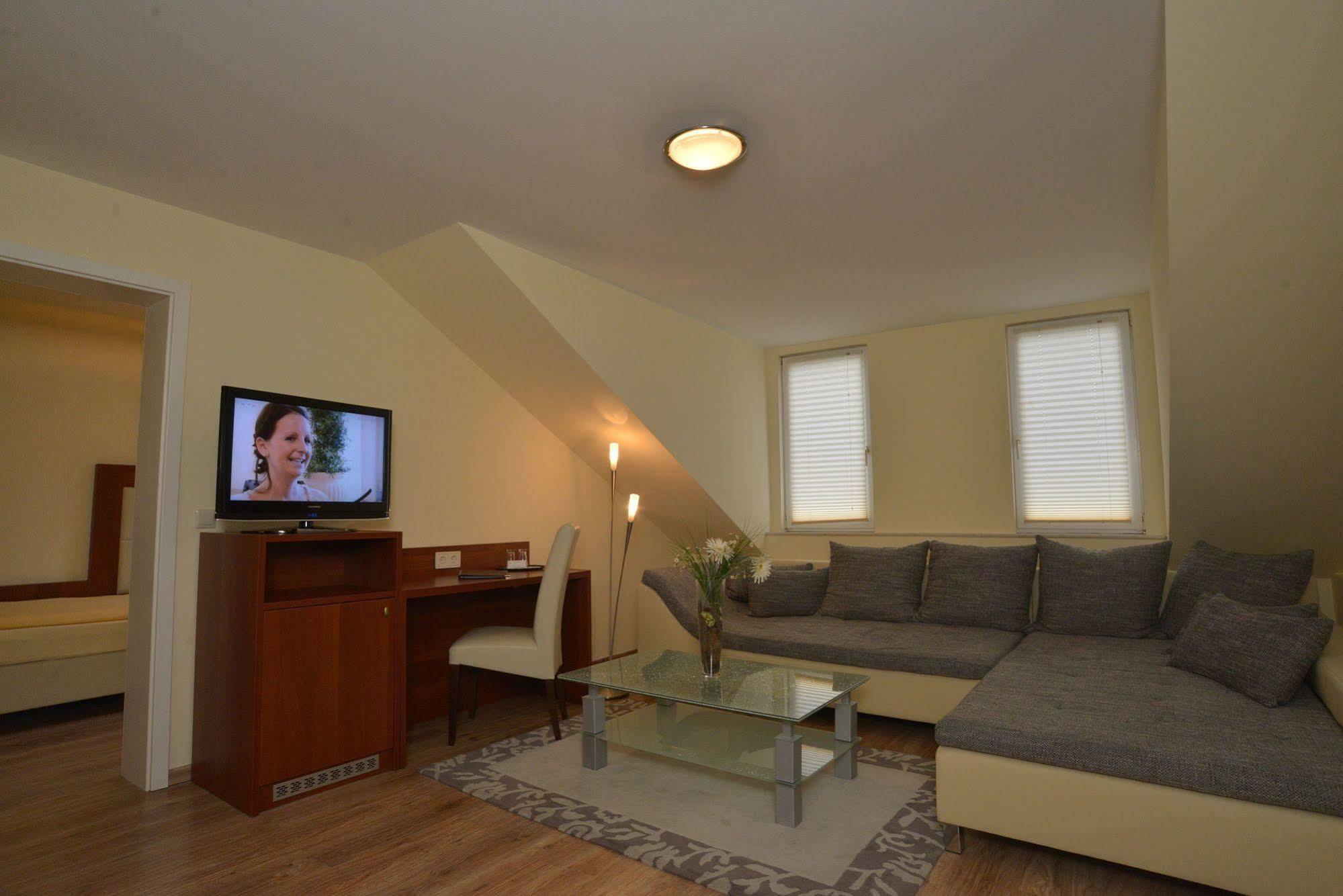 Via Mitte Hotel 3*
