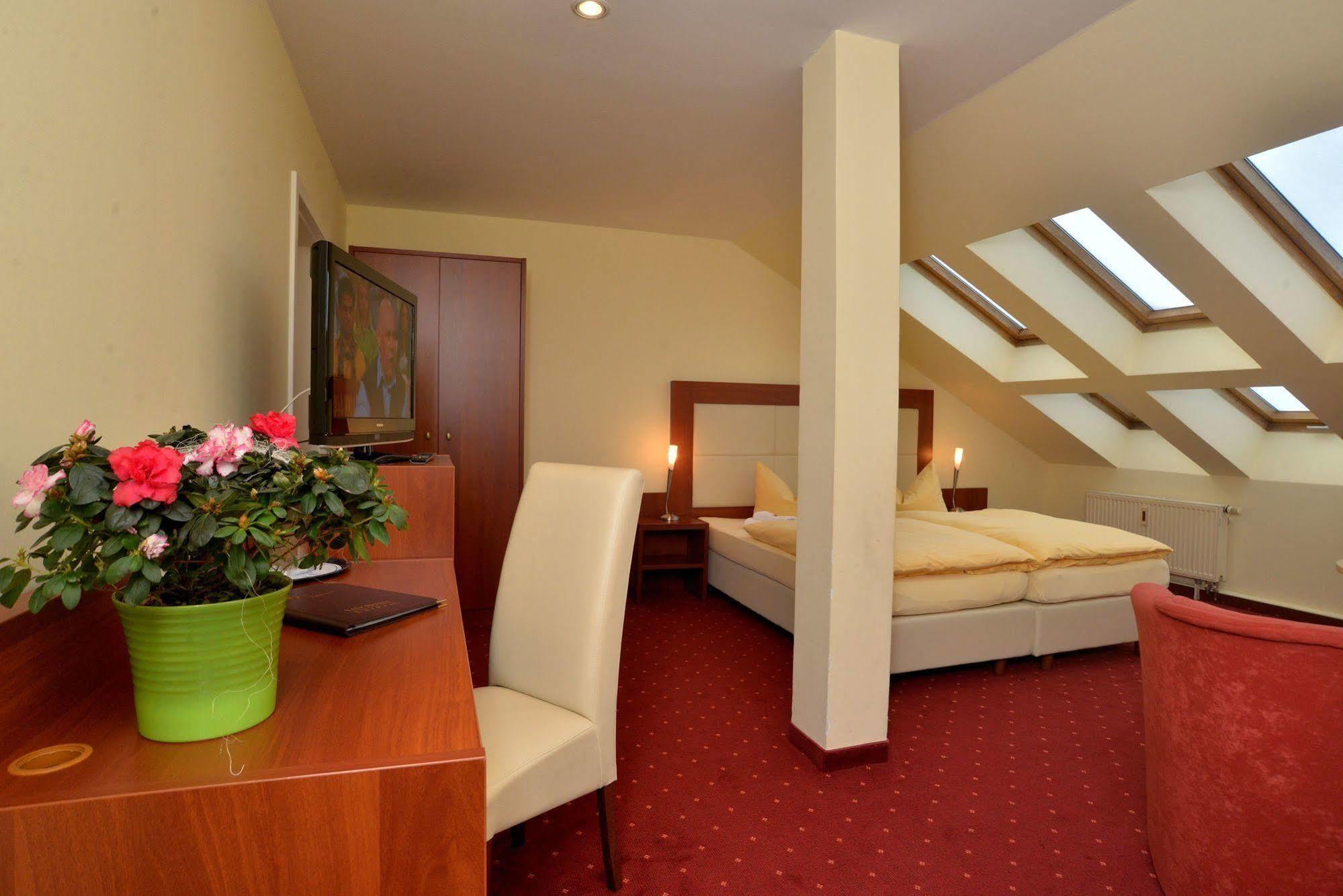Via Mitte Hotel 3*