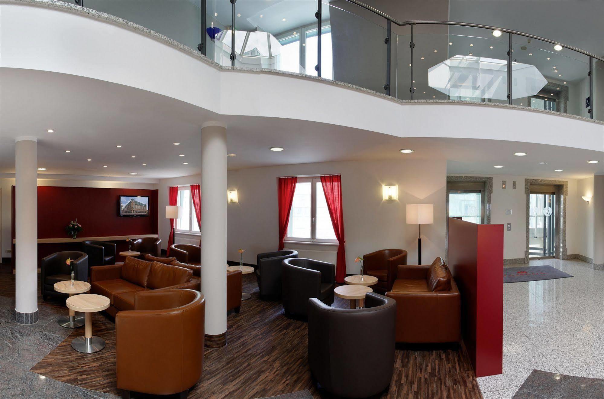 Hotel H+ 4*