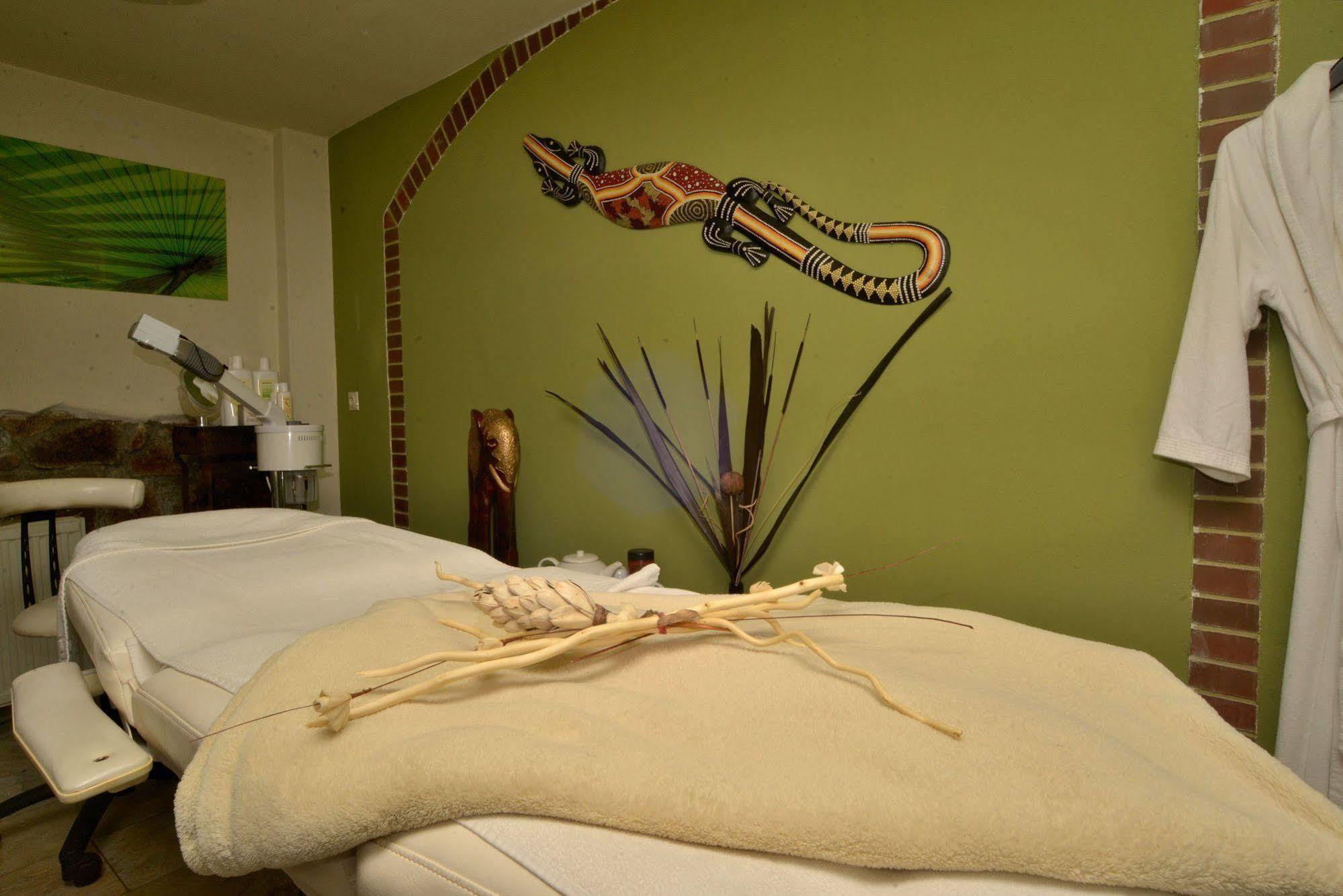 Arena Hotel 4*