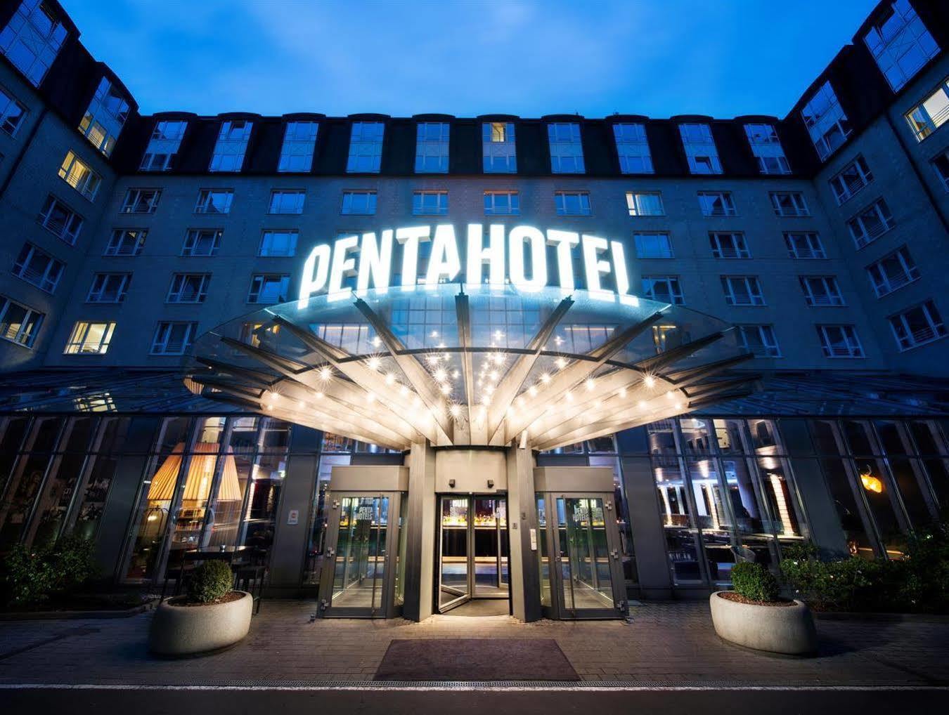 Pentahotel Hotel 4*