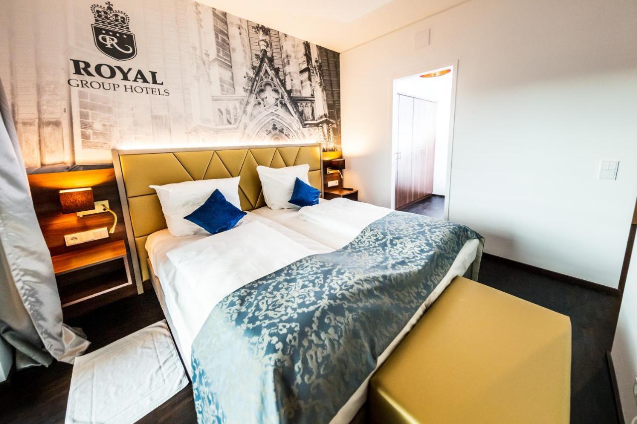 Western Royal Hotel 4*