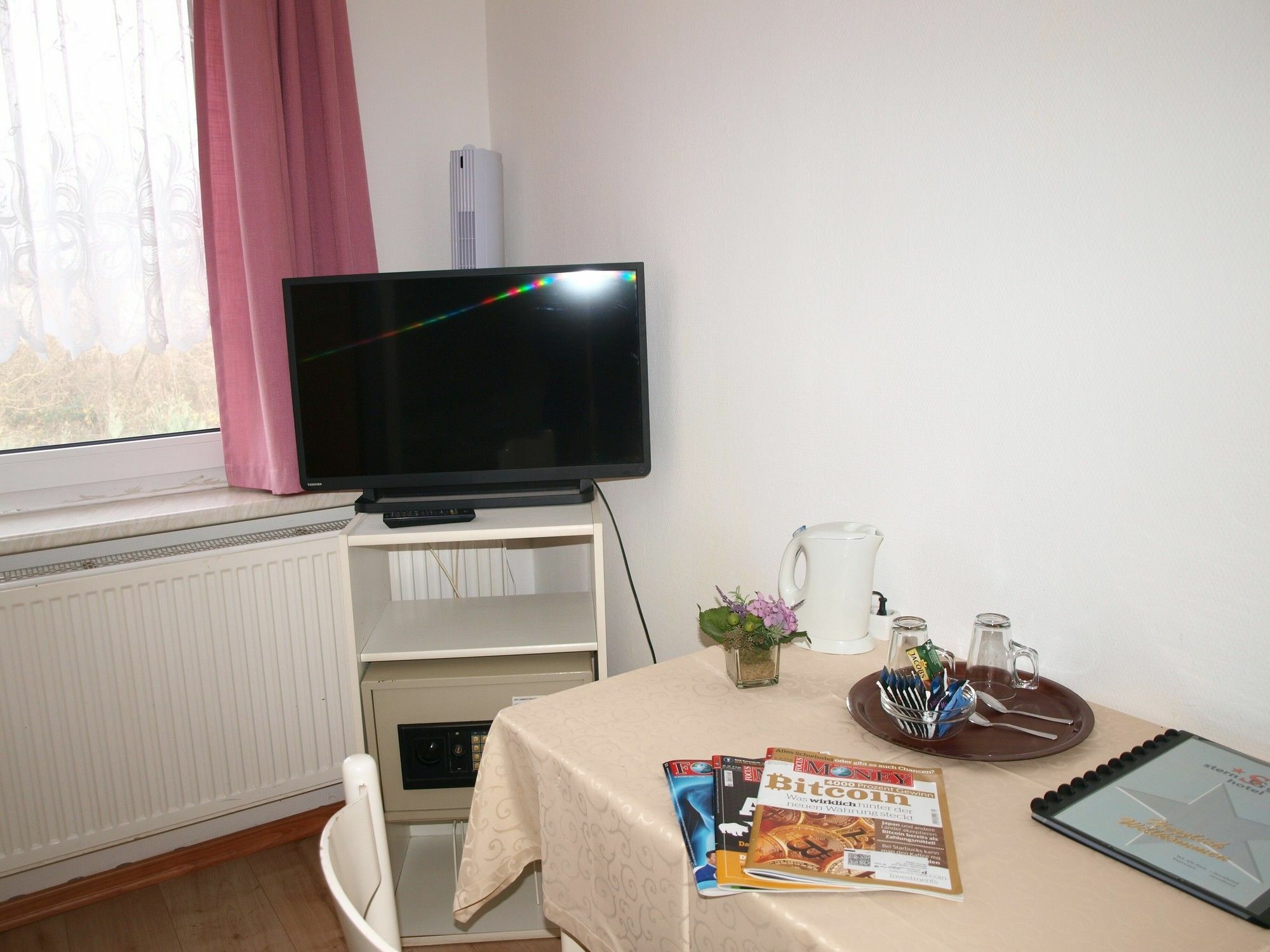 Stern Hotel 2*