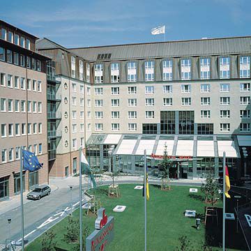 Pentahotel Hotel