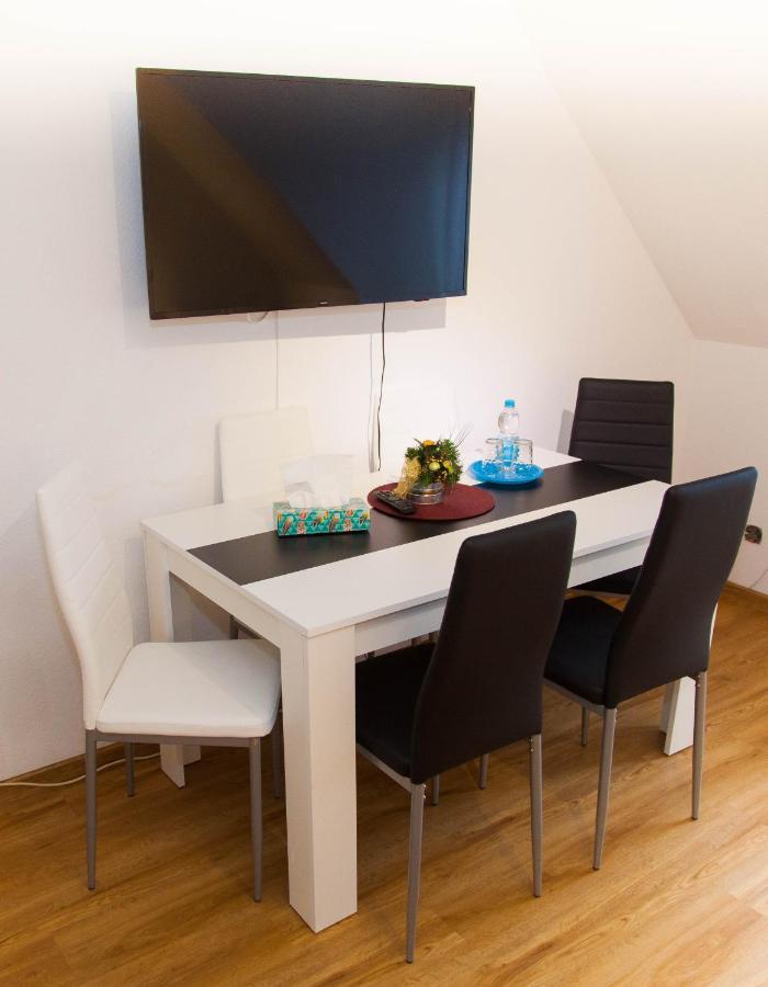 Appartement Am Gutspark Prager Gbr Leipzig