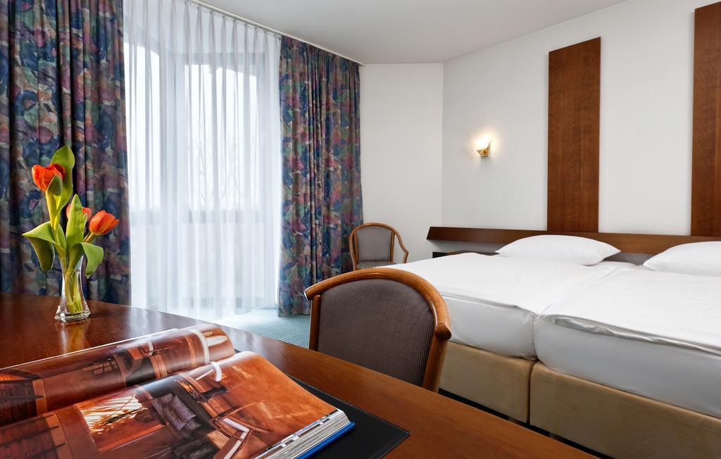 Hotel Days Messe 3*