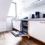 Modern Sanierte Wohnung Mit 5 Einzelbetten In Leipzig-Plagwitz