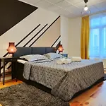 Exclusive Suite South Central