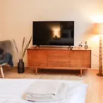 Sleepwell Apartment - Emilienblick