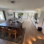 Bungalow 4 Schlafzimmer 8 Personen Parkplatz Grundstueck Garten