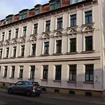 Schoene, Ruhige Zweiraumwohnung Im Angesagten Altlindenau