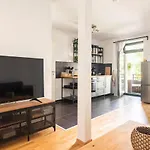 Super Zentrale, Gemuetliche Wohnung Mit Balkon