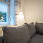 Zentral Fewo - Eg - Karli - 30Qm - Kueche - Disneyplus