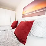 Ambiente-Wohnung - Zentrum Und Park In 5 Minuten Zu Fuss - Parkplatz - Netflix