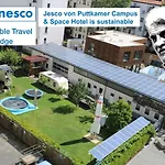 Space Hotel Im Campus Der Jvp Schule
