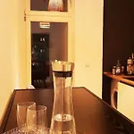 Design Altbauwohnung Mit Balkon Und Parkplatz