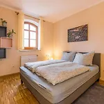 Stadtgut Moelkau Rooms & Apartments