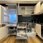 #5 SLADKIY SLIVA Maisonette Boutique Apartment