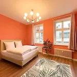 Exklusives Leipzig City Apartment Flowers