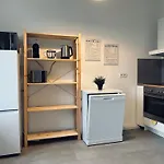 2 Schlafzimmer-Balkon-Kueche-Parkplatz-Designerbad
