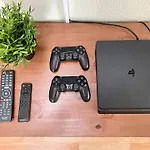 Familientraum-Kueche-Waschtrockner-Playstation-Netflix-Wifi