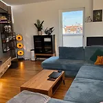 Moderne Penthousewohnung In Zentrumsnaehe