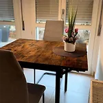 Sonnige Wohnung Im Zentrum Mit Terrasse U Tiefgarage - Netflix & Prime