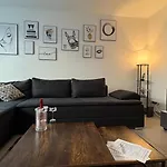 Sonnige Wohnung Im Zentrum Mit Terrasse U Tiefgarage - Netflix & Prime