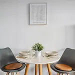Traber Apartments Studio Kaffee Terrasse & Parken